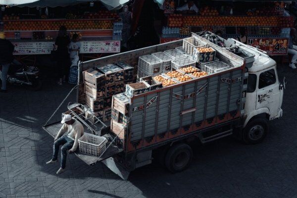 Guia estratégico - Transporte de produtos químicos conforme legislação
