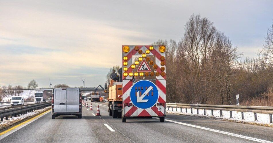 Transporte de Cargas Perigosas: Um Jogo de Risco ou Necessidade?